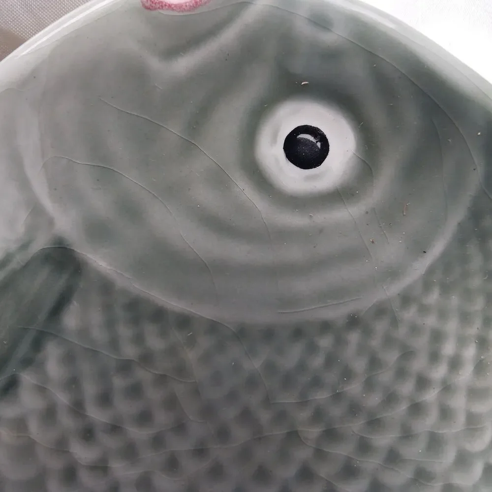 Vintage Portugal Faiancas Belo Art Pottery Fish Shaped 6 1/2'' Plate